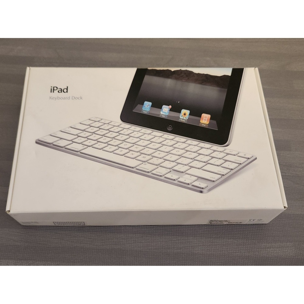 White Apple Original iPad Keyboard Dock Aluminum Keyboard